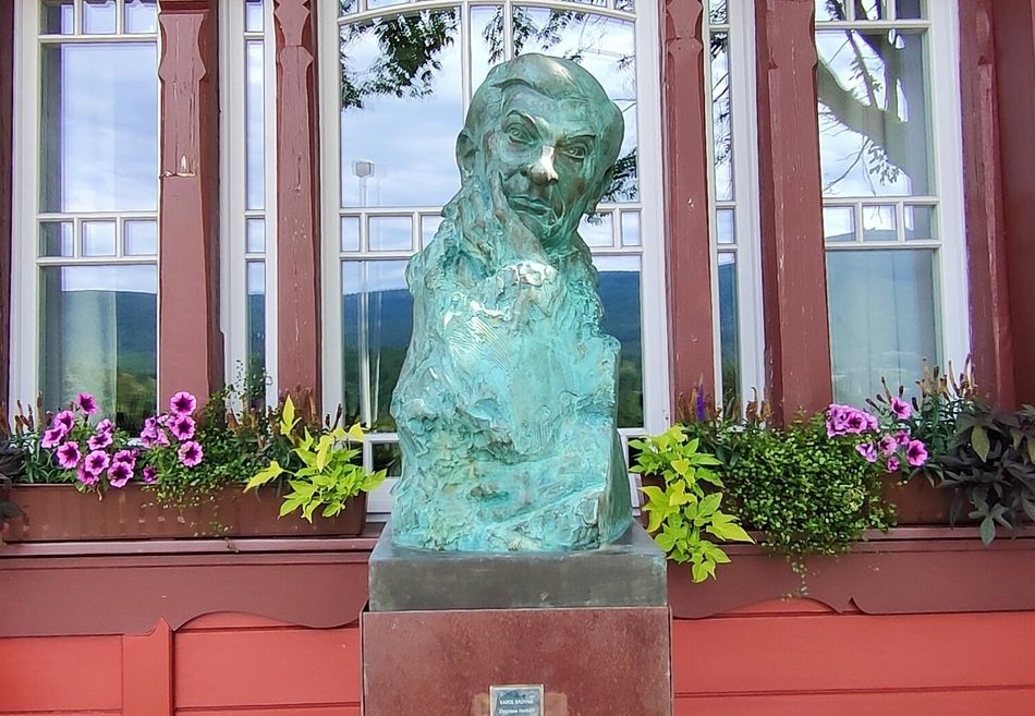 plenerowa-wystawa-rzezb-karola-badyny-126100