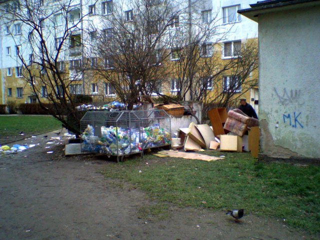 na-szymanowskiego-tona-w-smieciach-12614