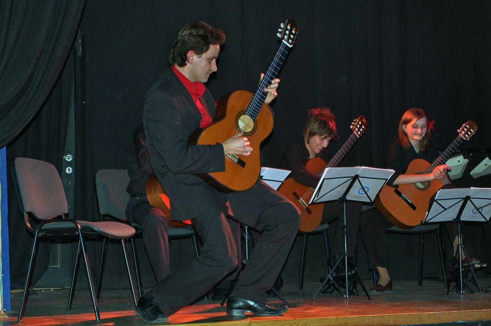 gitarowi-giganci-dali-popis-12616