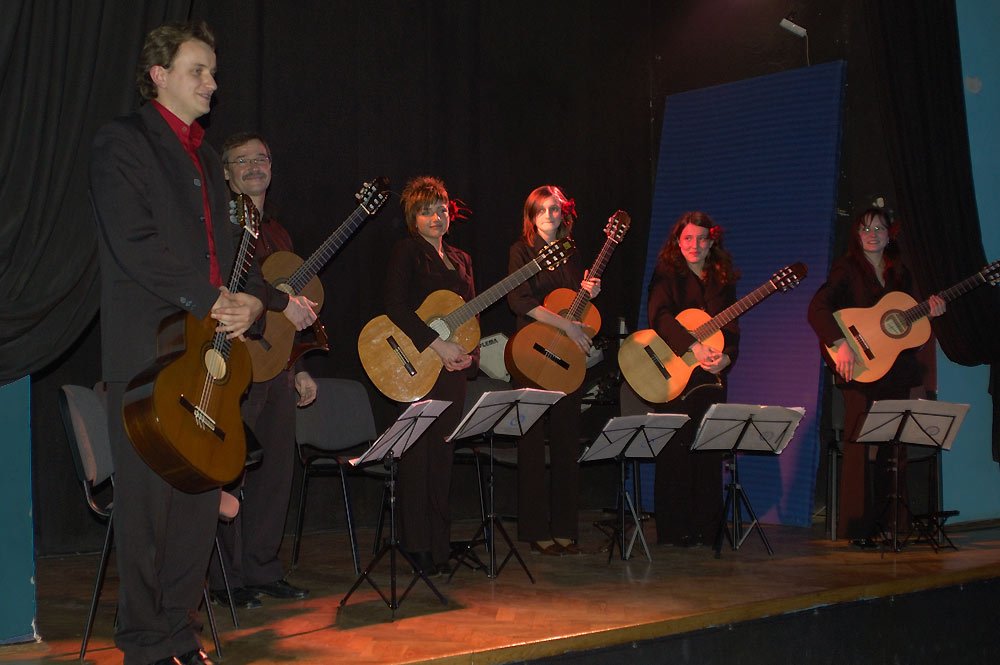 gitarowi-giganci-dali-popis-12616