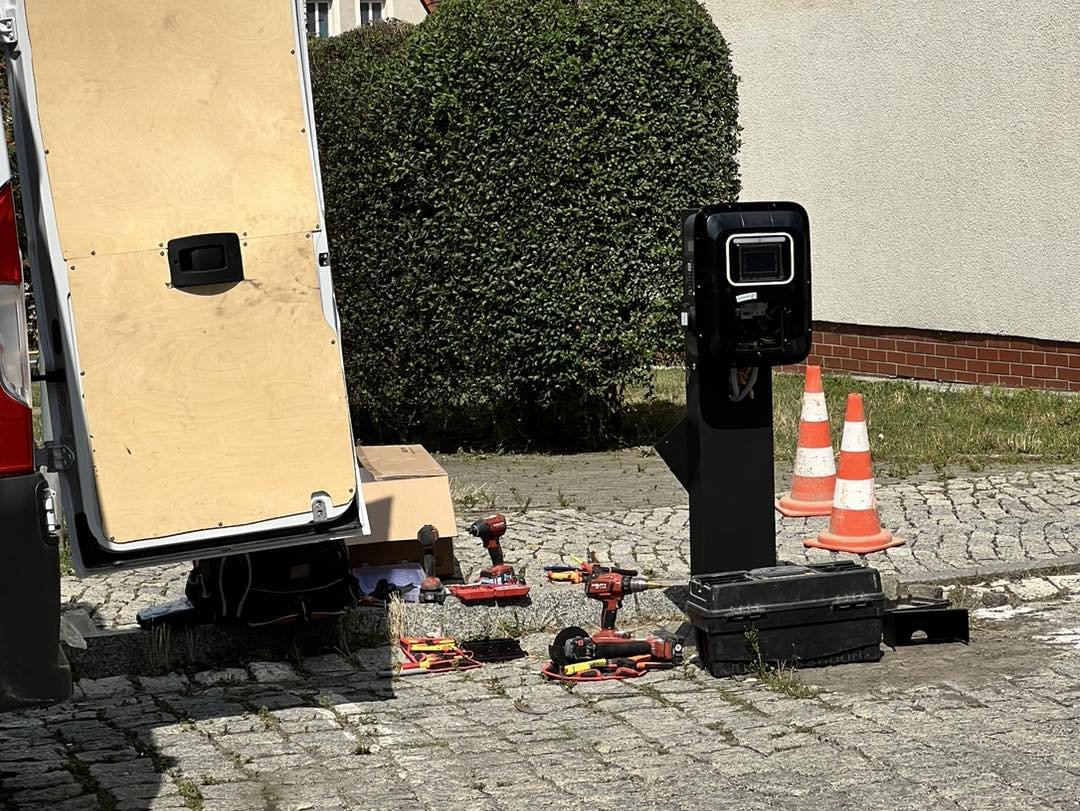 powracaja-adowarki-aut-elektrycznych-126231
