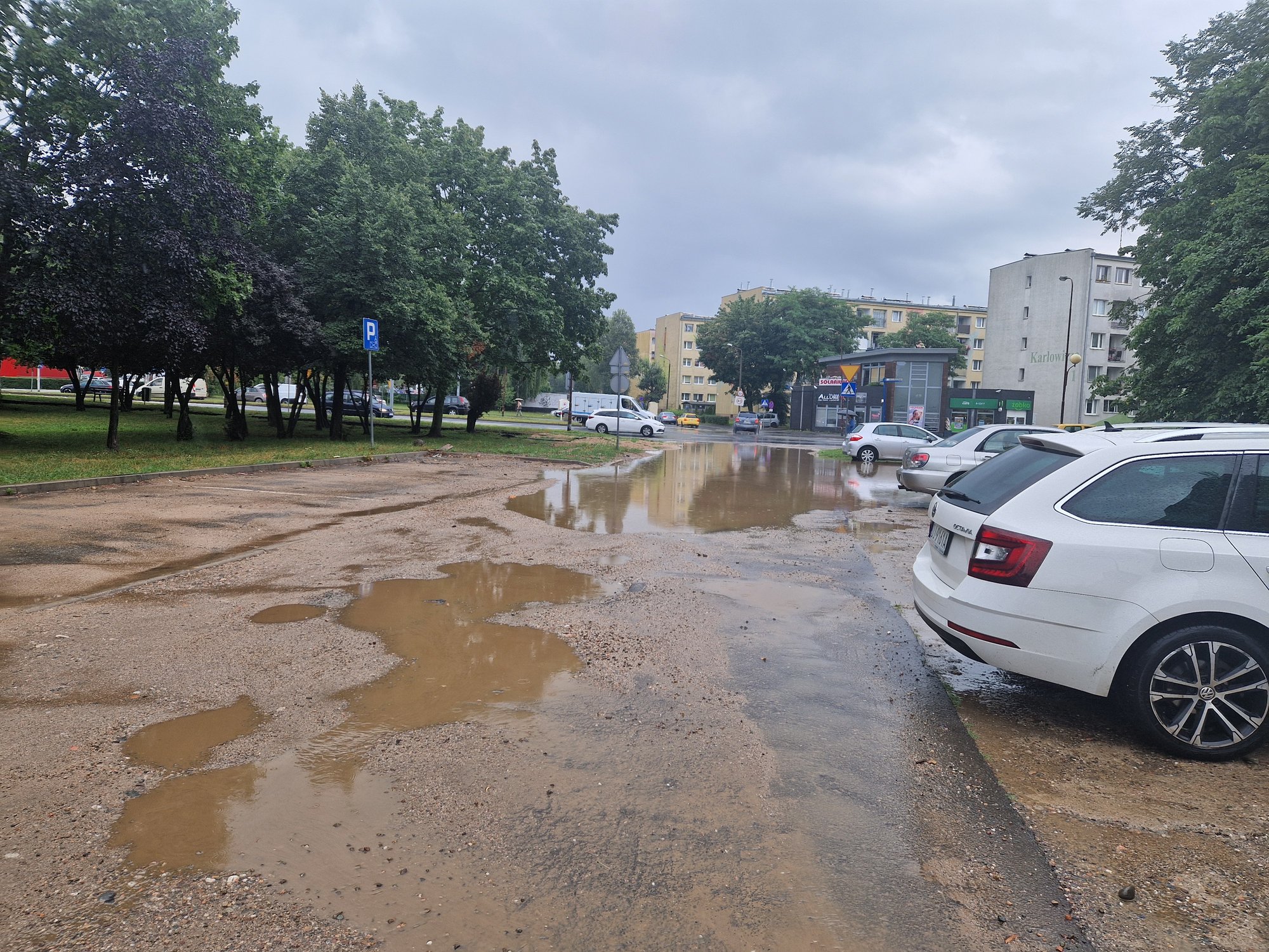 mae-jeziorko-na-karowicza-126372