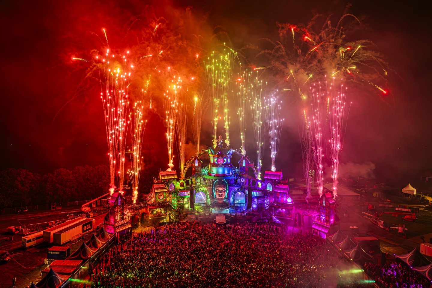 show-na-festiwalach-techno-lepsze-od-olimpiady-126376