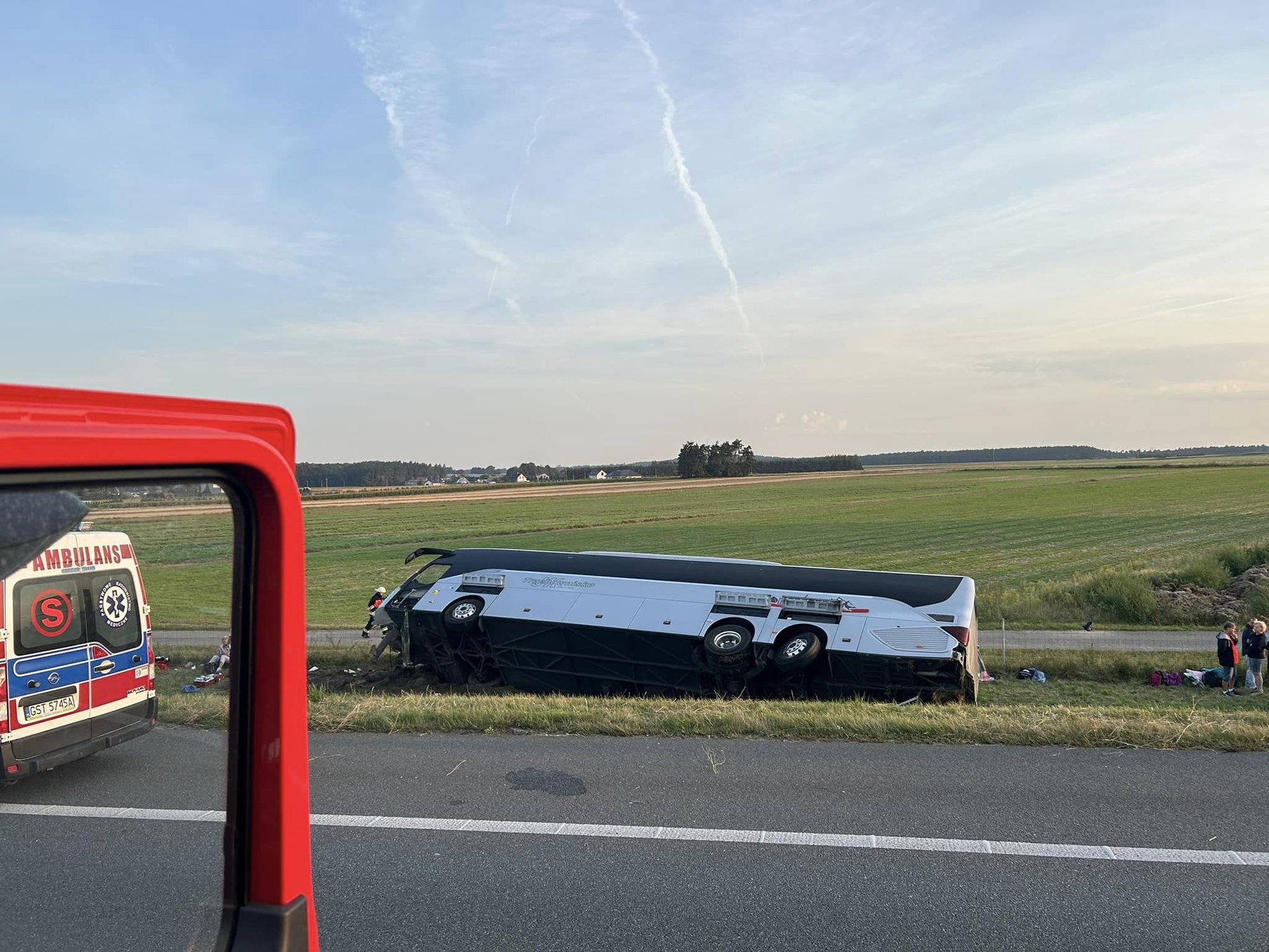 autobus-czoowo-z-busem-126591