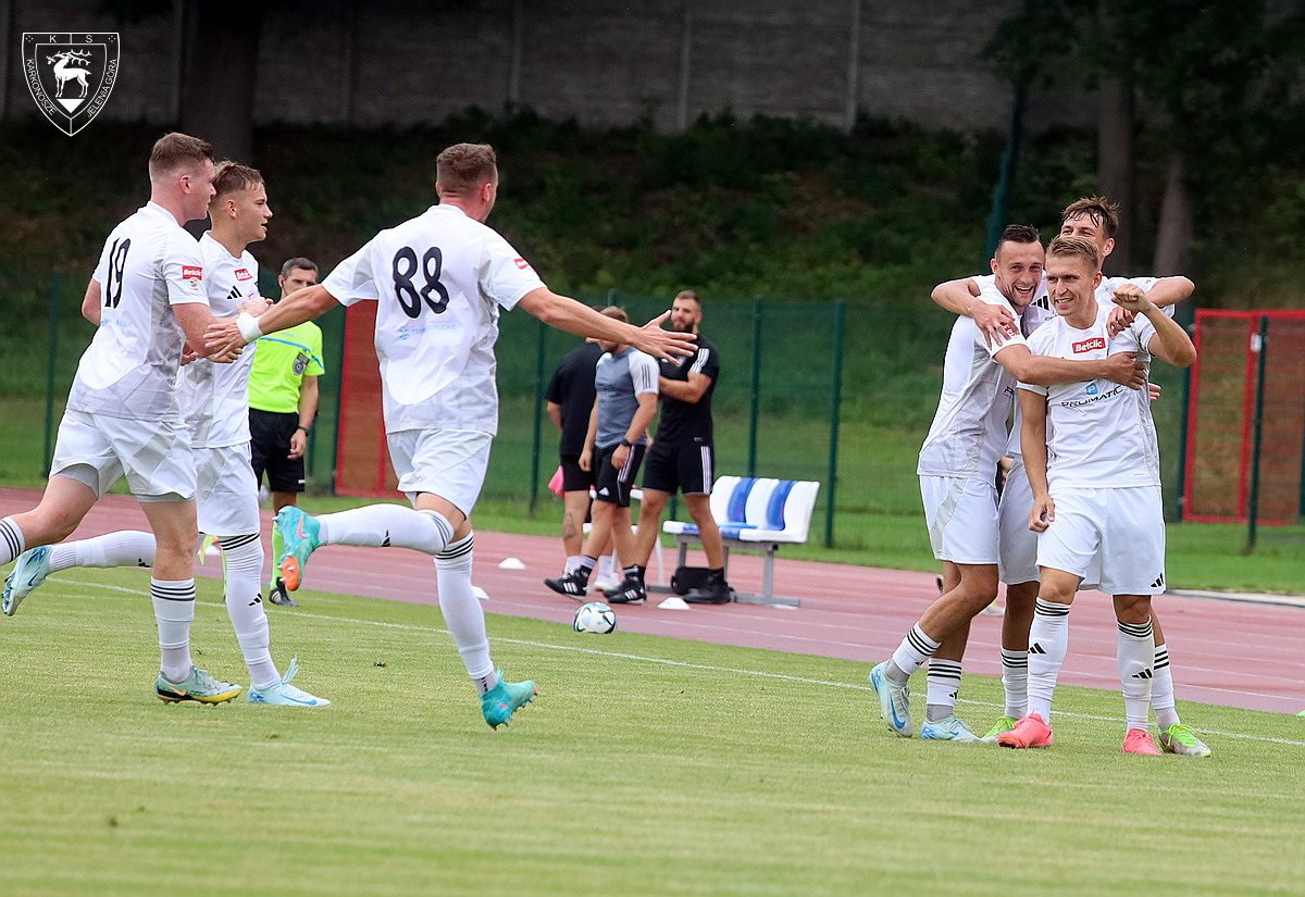 5-goli-w-66-minut-tak-strzela-marcin-przybylski-video-126651