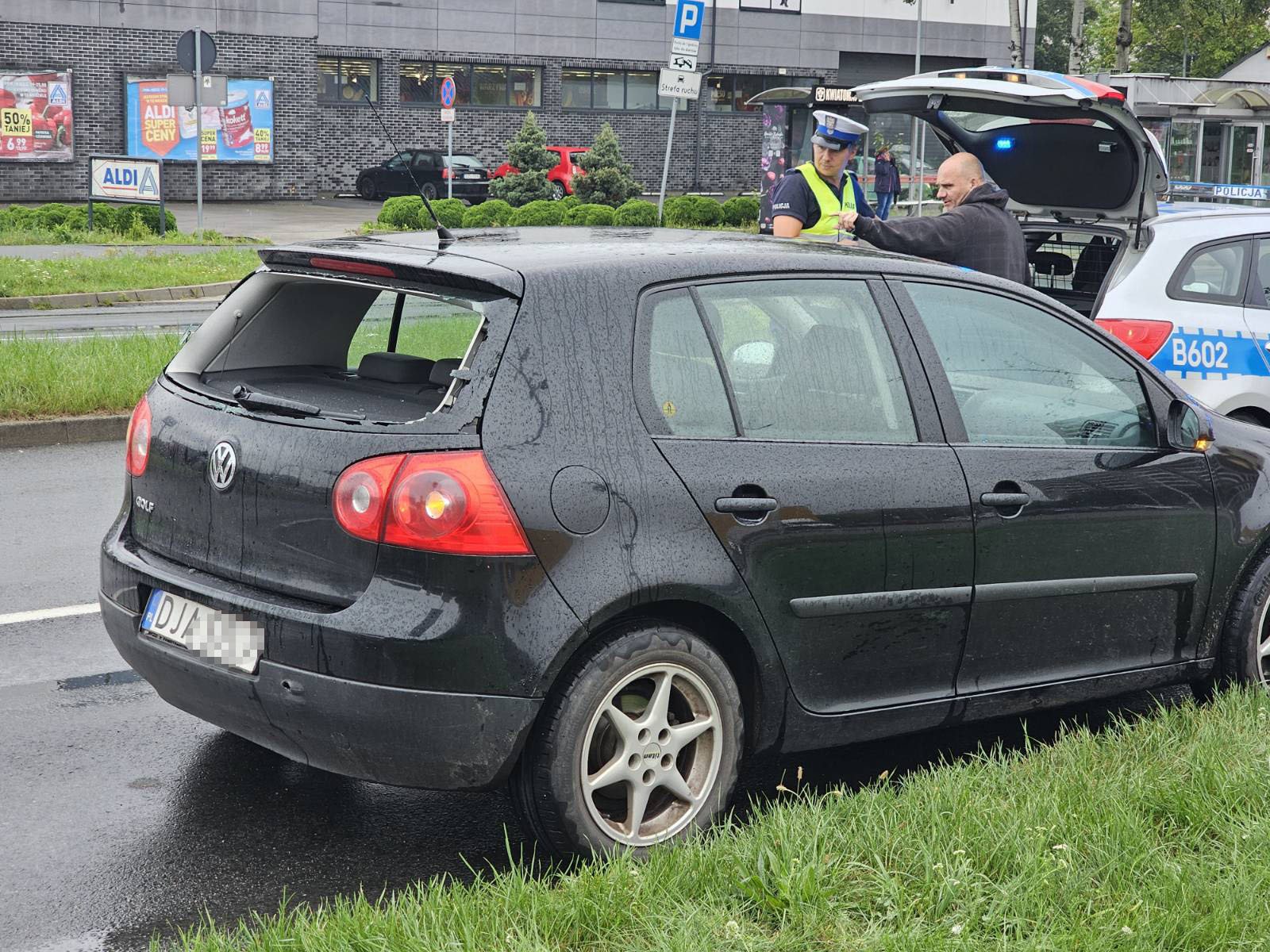 nie-wyhamowa-i-posza-szyba-w-aucie-126663