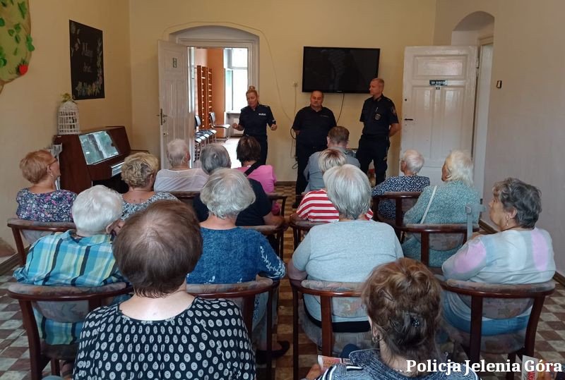 policja-u-seniorow-126704