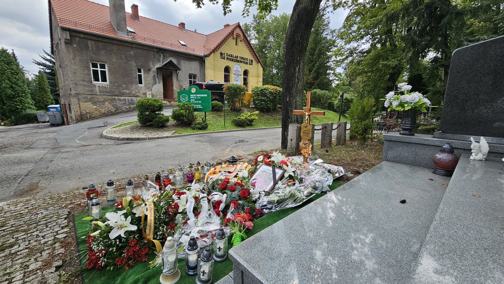ksiadz-krosman-zosta-pochowany-w-grobie-poprzedniego-proboszcza-126742