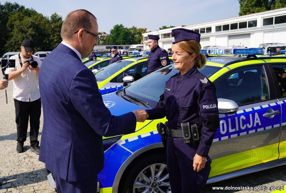 nowe-radiowozy-dla-policjantow-126860