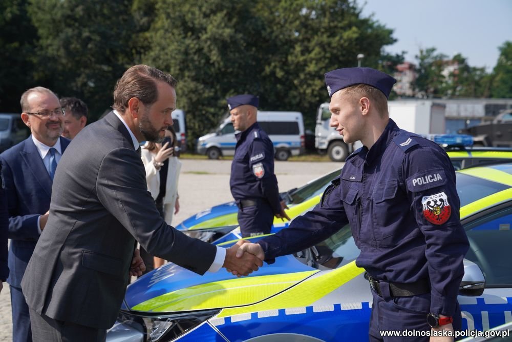 nowe-radiowozy-dla-policjantow-126860