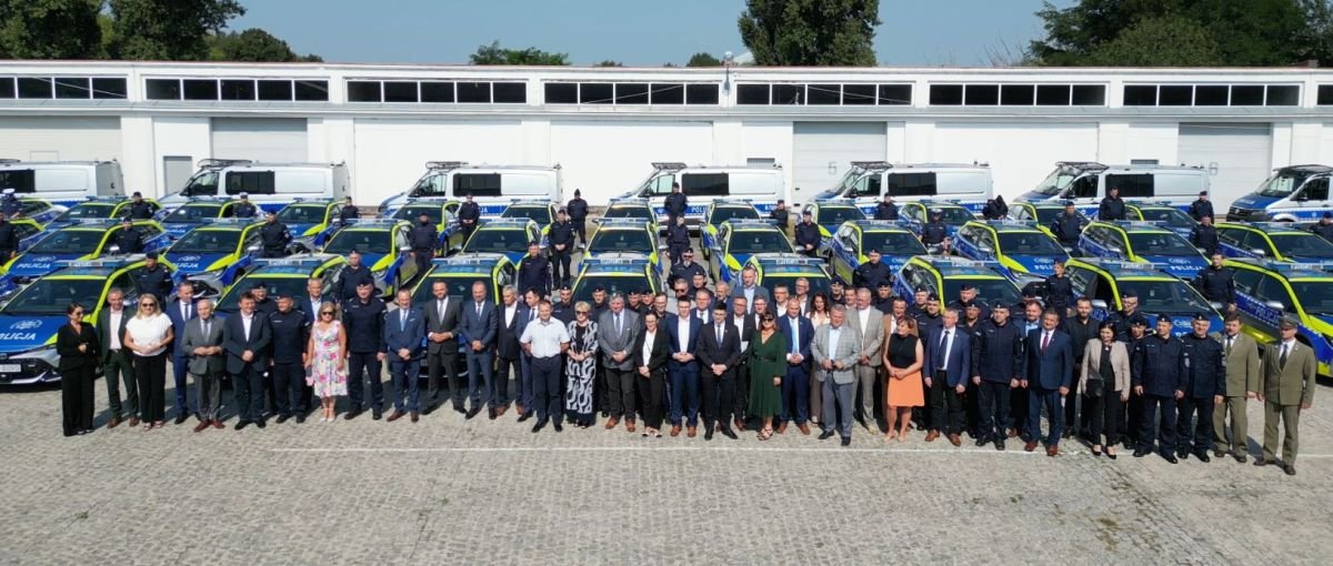 nowe-radiowozy-dla-policjantow-126860