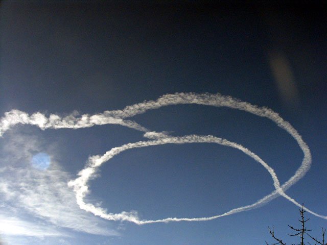 ufo-nad-stolica-karkonoszy-nie-tylko-mysliwce-12688