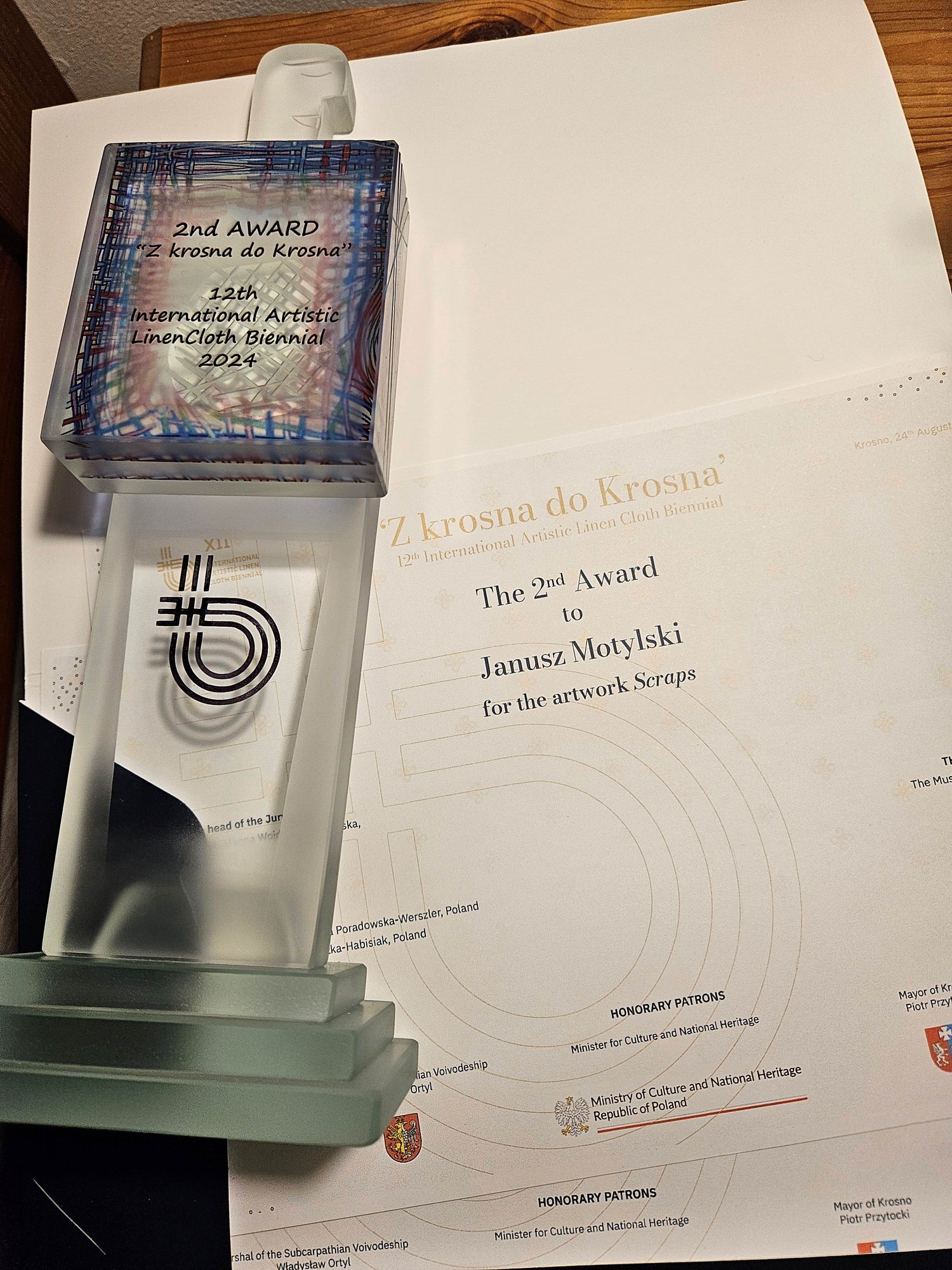 janusz-motylski-laureatem-miedzynarodowego-biennale-tkaniny-artystycznej-126886