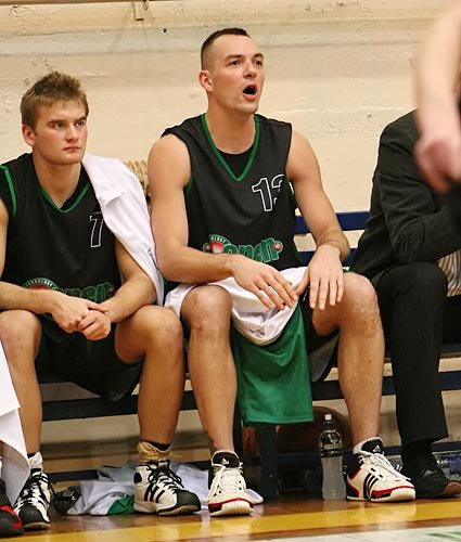 skuteczniejsze-sudety-wygrywaja-z-open-basketem-12692