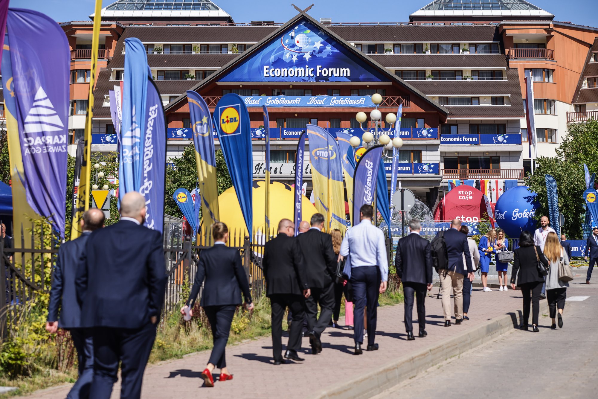 karkonoska-agencja-rozwoju-regionalnego-sa-na-xxxiii-forum-ekonomicznym-w-karpaczu-126985
