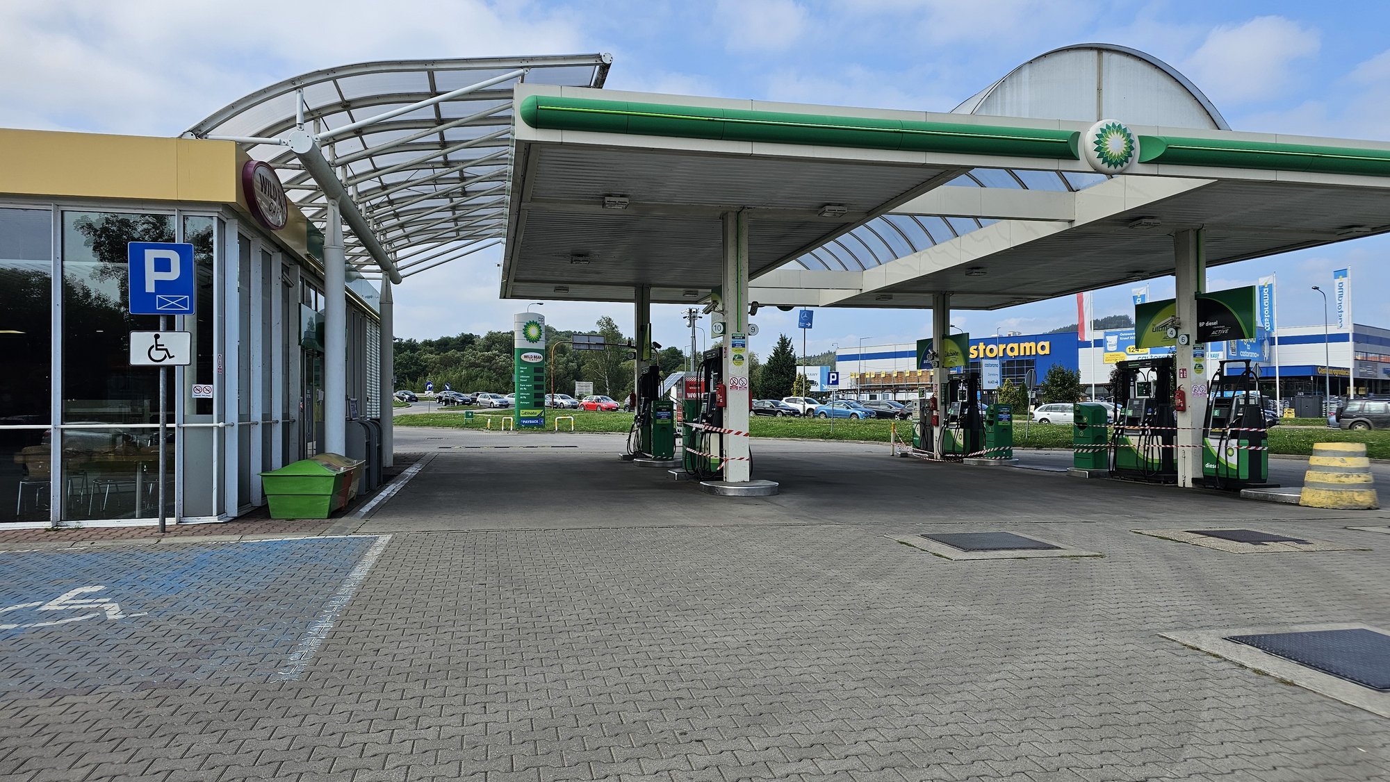 stacja-paliw-zamknieta-ronda-nie-bedzie-126988