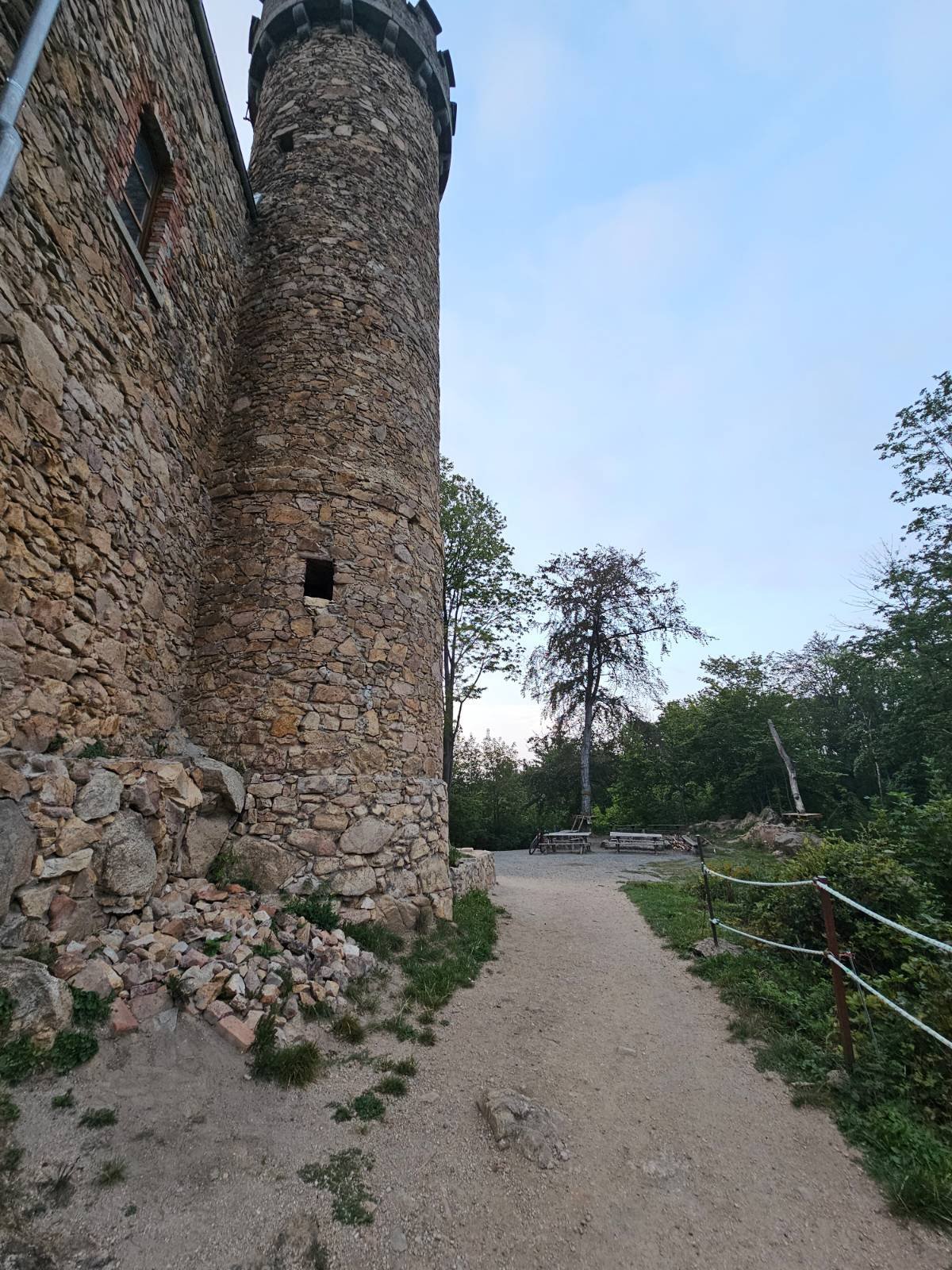 zamek-ksiecia-henryka-wyjatkowe-widoki-na-karkonosze-127042