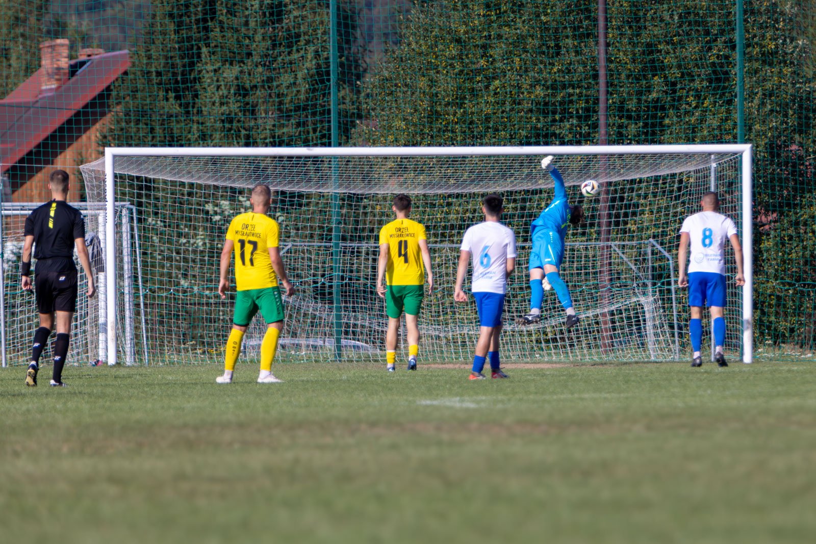 w-starciu-orow-lepszy-ten-z-mysakowic-127105