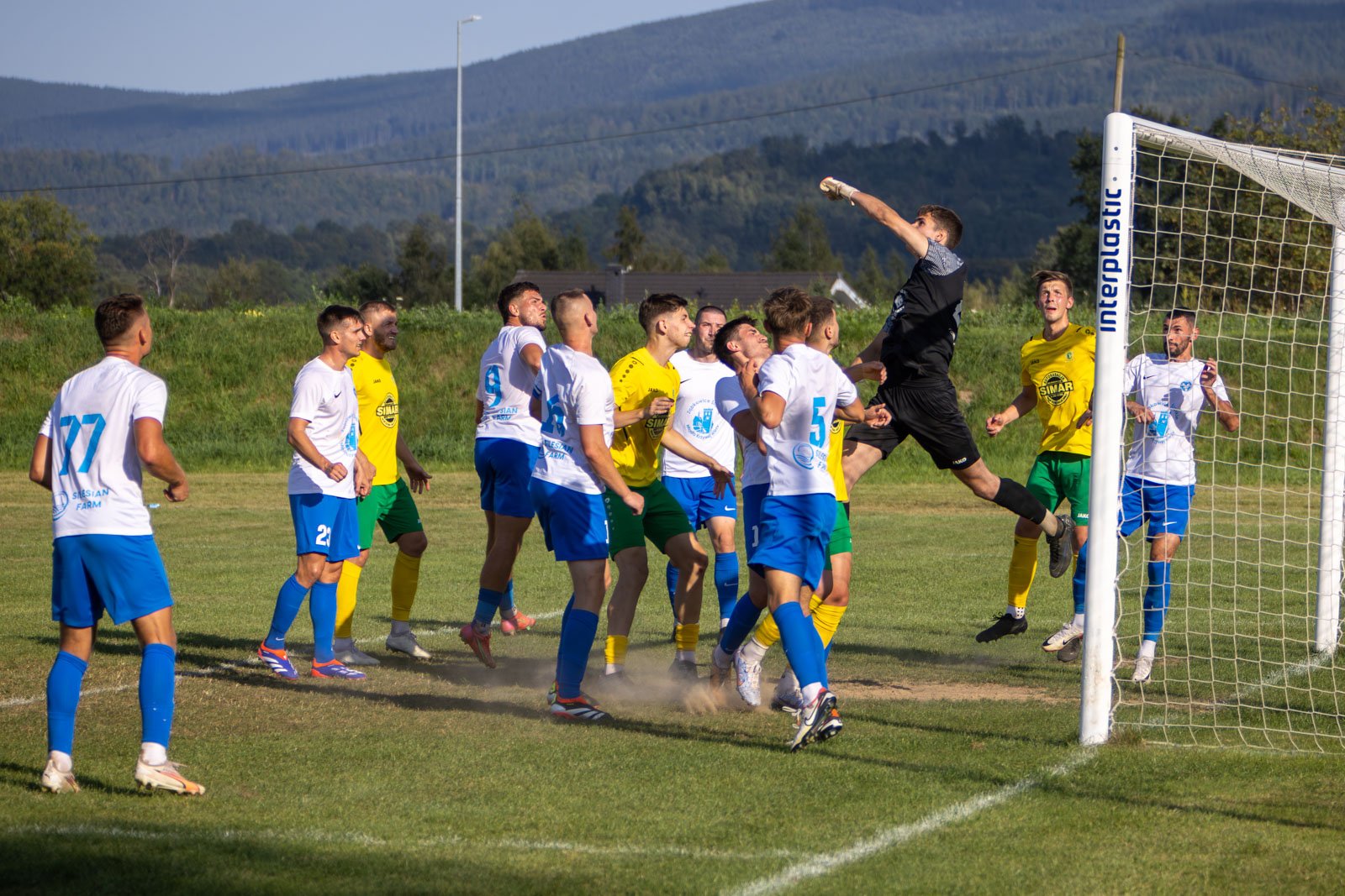 w-starciu-orow-lepszy-ten-z-mysakowic-127105