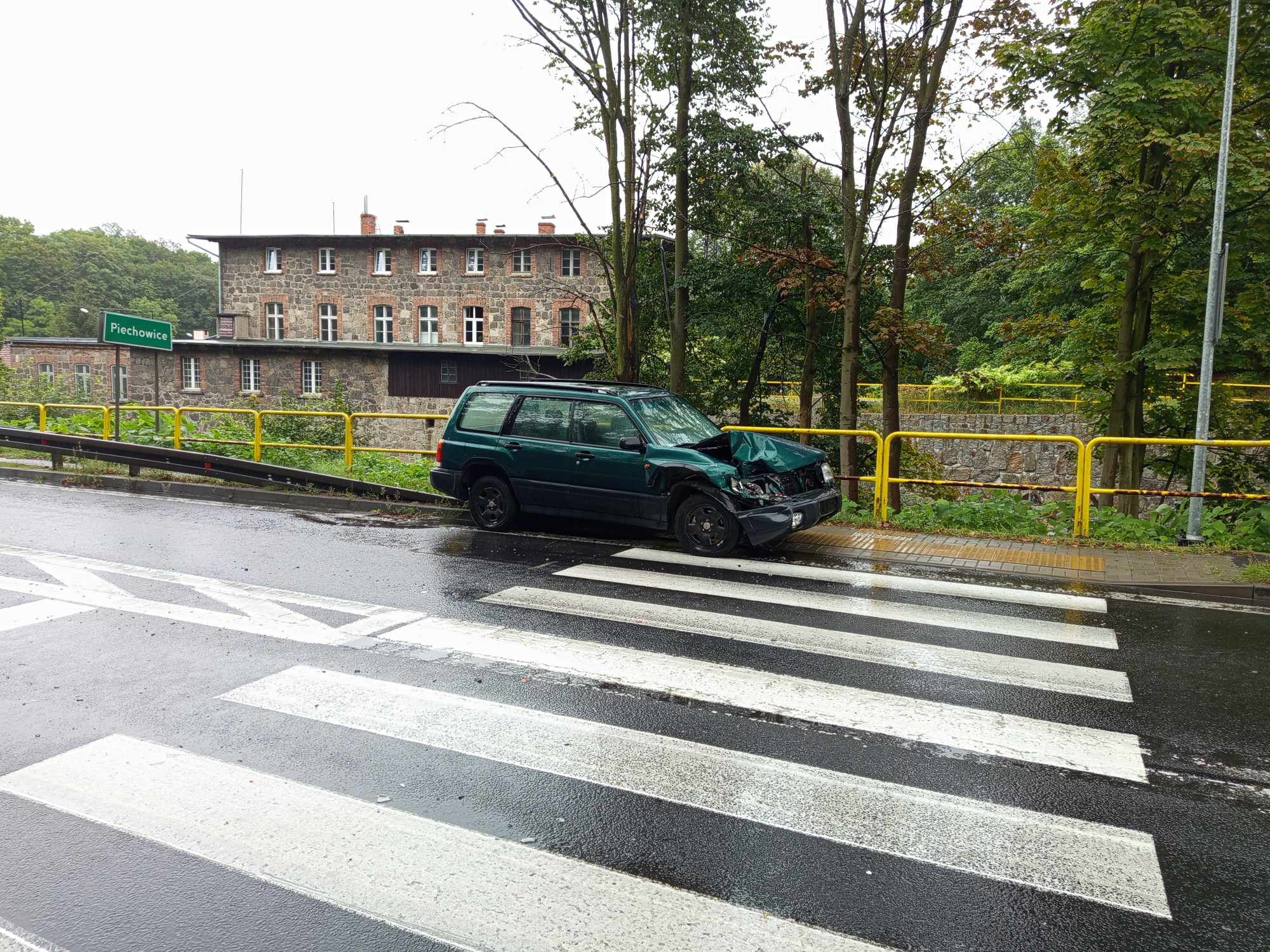 zderzenie-w-piechowicach-127132