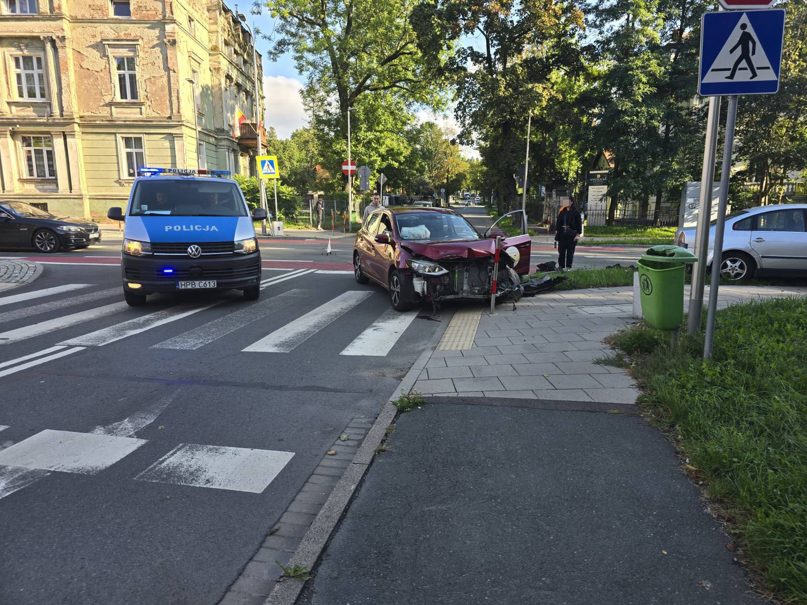 kierowca-nissana-wymusi-pierwszenstwo-127162