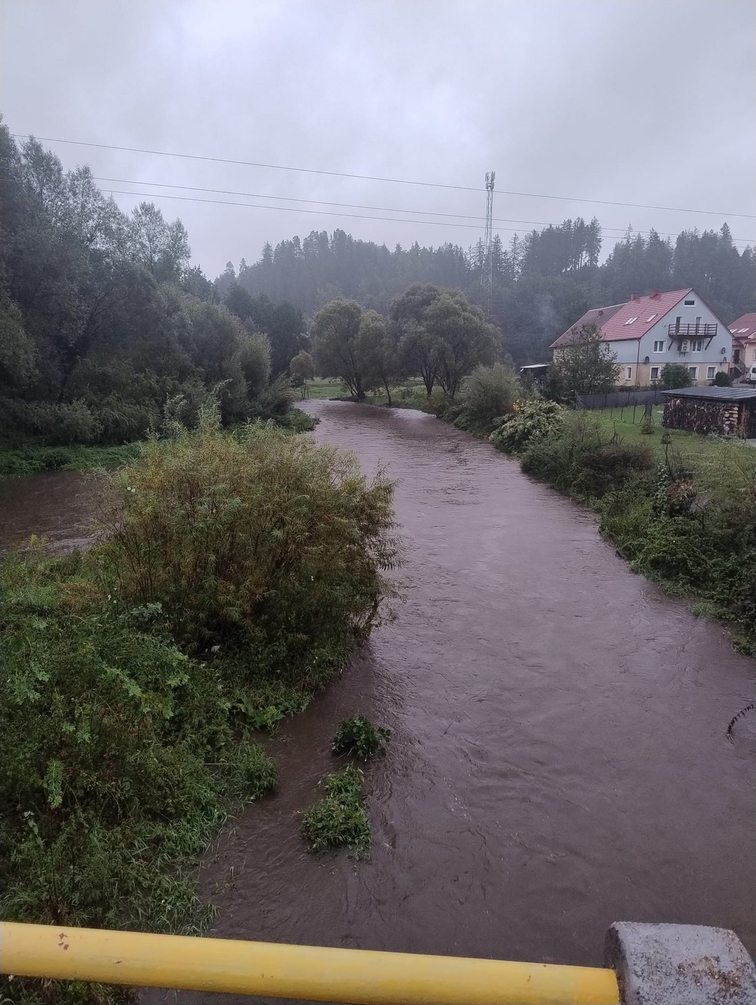 pogotowie-przeciwpowodziowe-w-janowicach-wielkich-127231