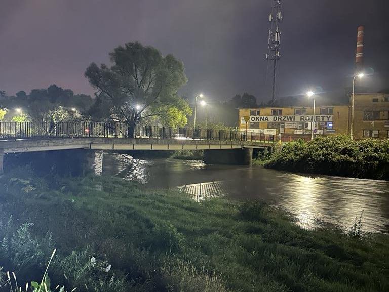 stany-alarmowe-na-bobrze-i-kamiennej-127245
