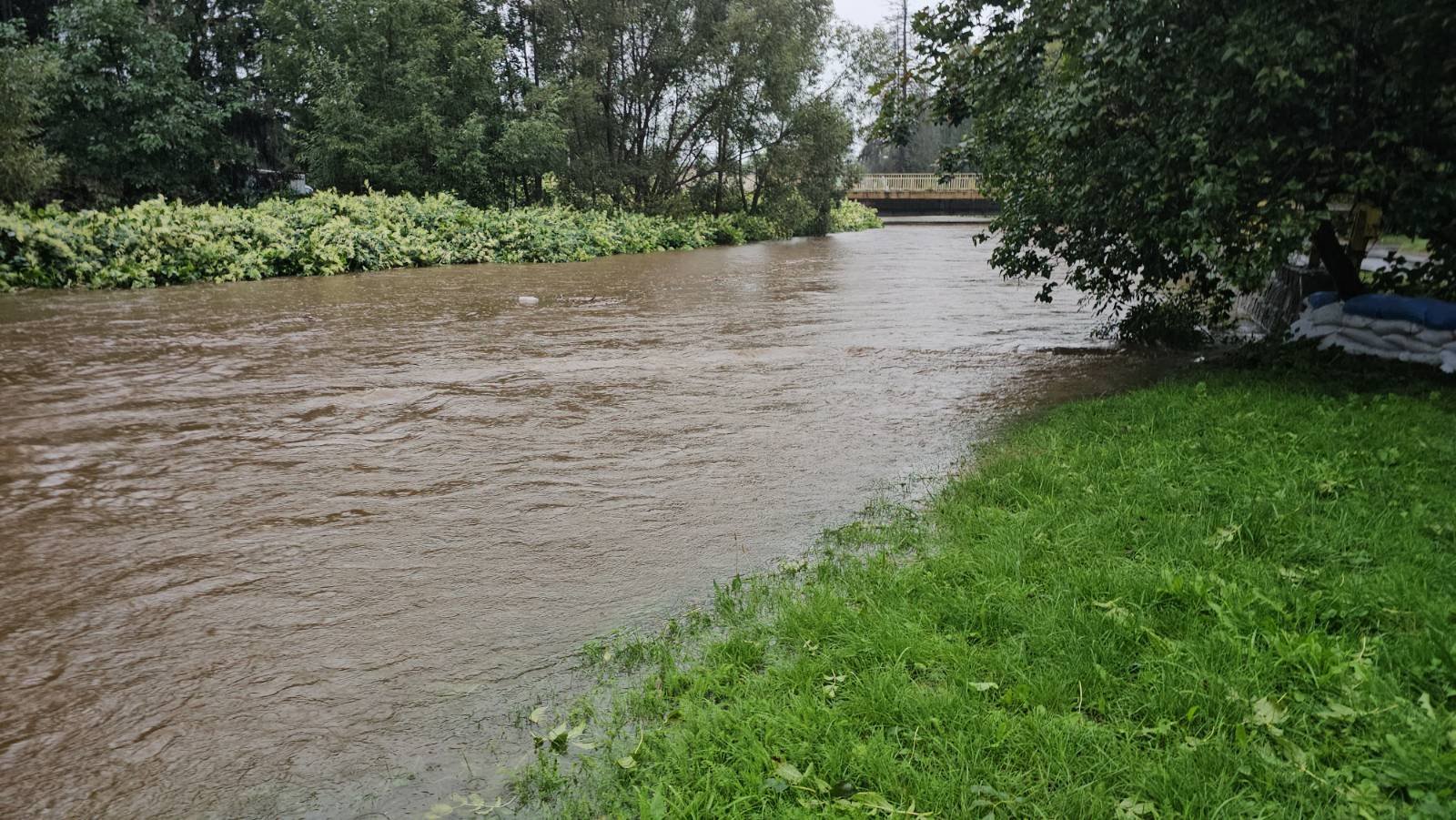 woda-moze-zalac-czesc-cieplic-i-sobieszowa-127310