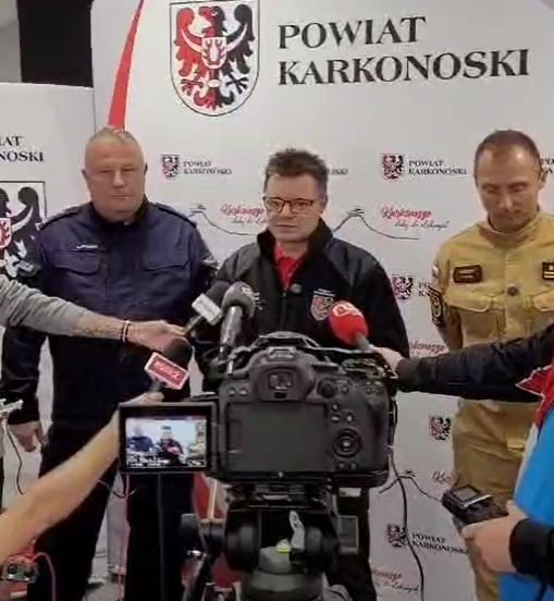 sytuacja-powodziowa-w-powiecie-karkonoskim-127334
