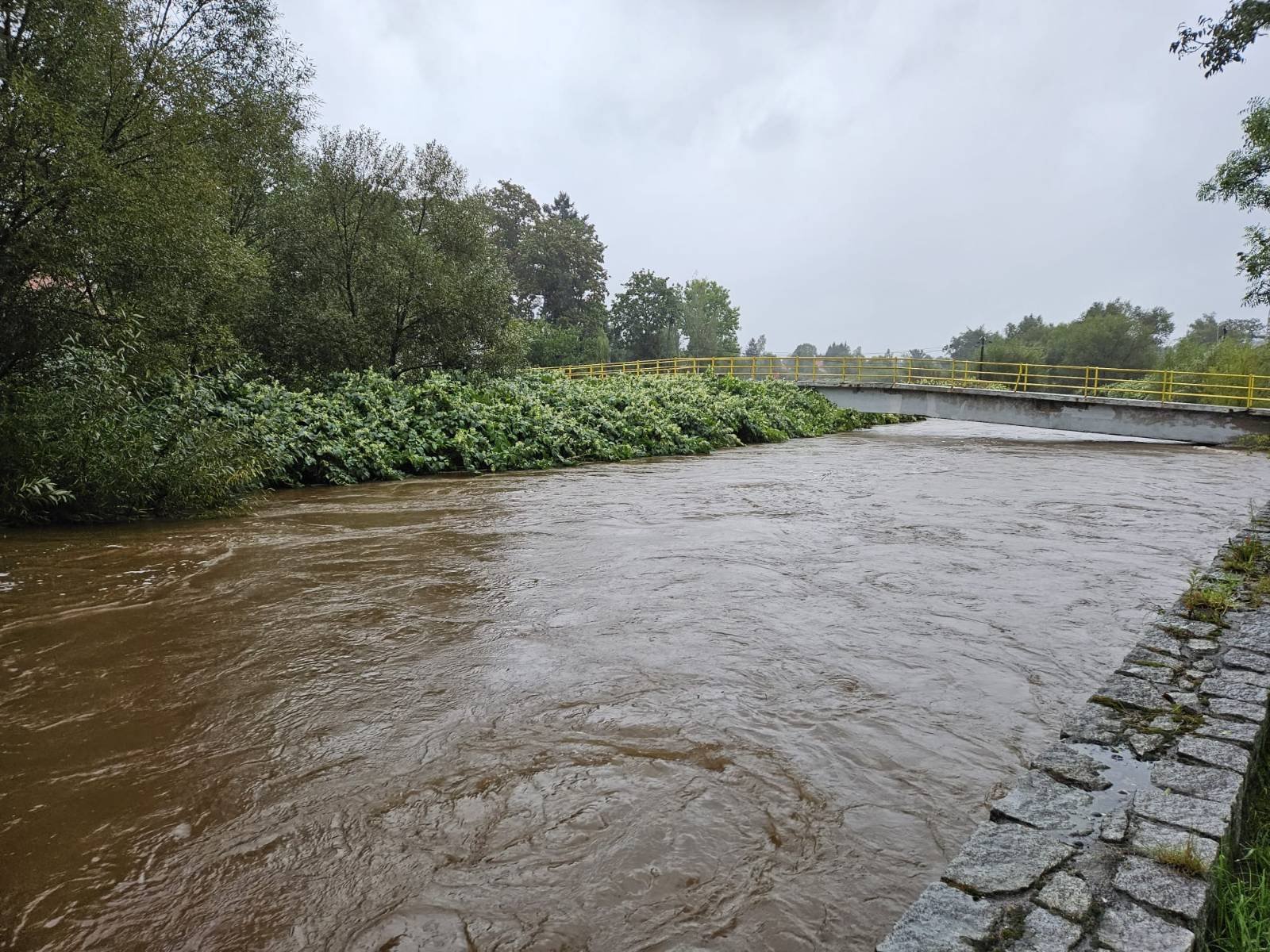 dramat-wiejska-juz-pywa-127338