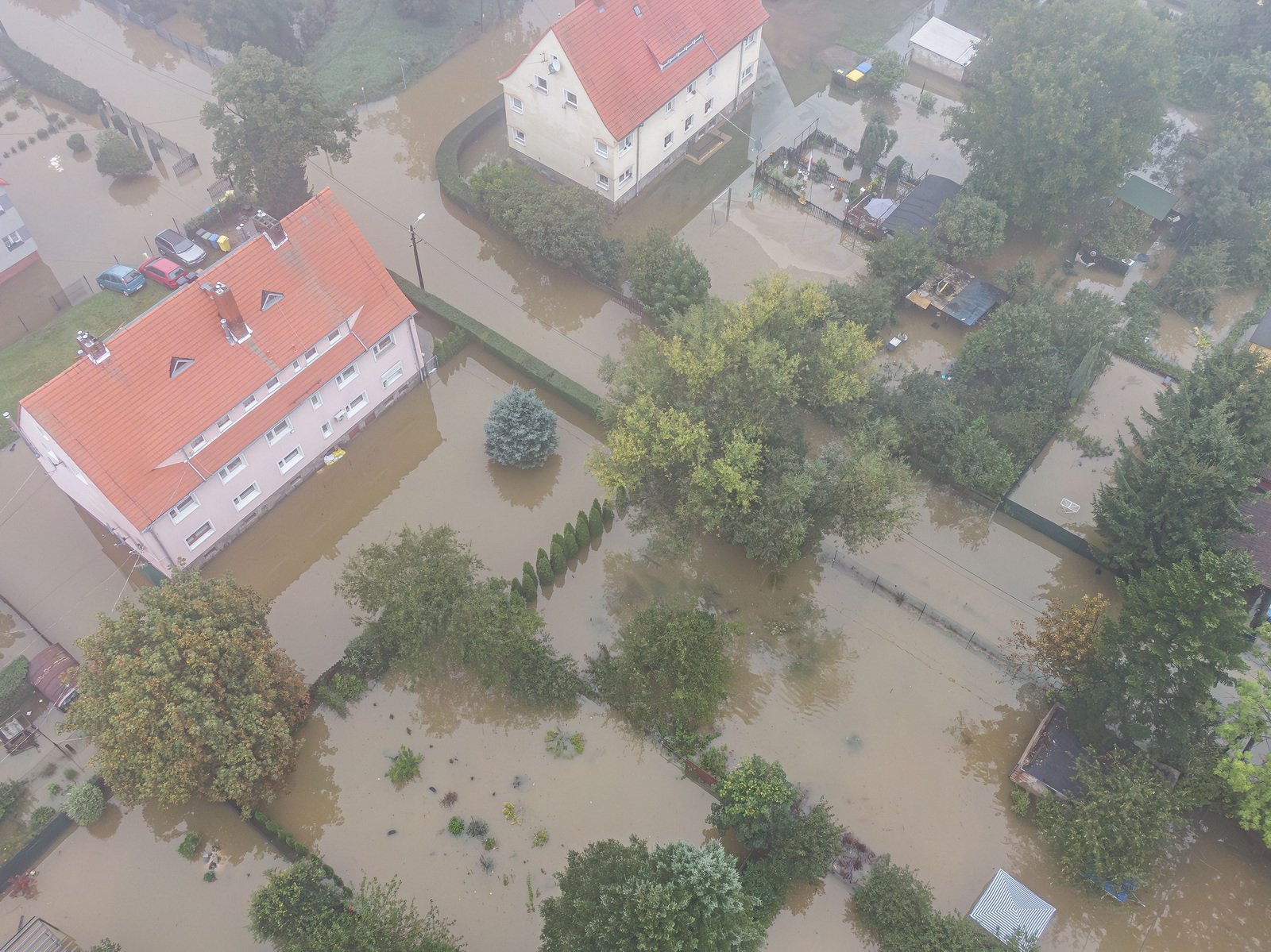dzieci-sie-jeszcze-dugo-nie-pobawia-cieplice-z-drona-127458