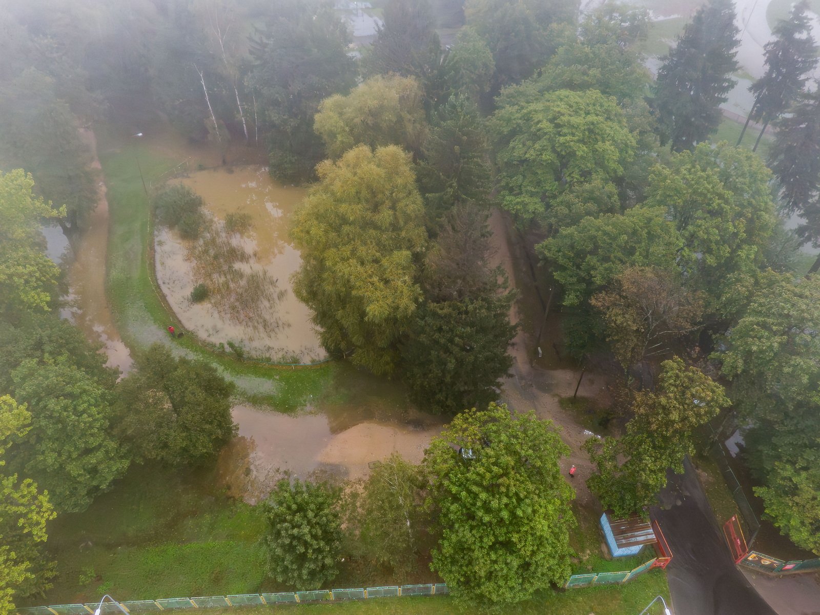 dzieci-sie-jeszcze-dugo-nie-pobawia-cieplice-z-drona-127458