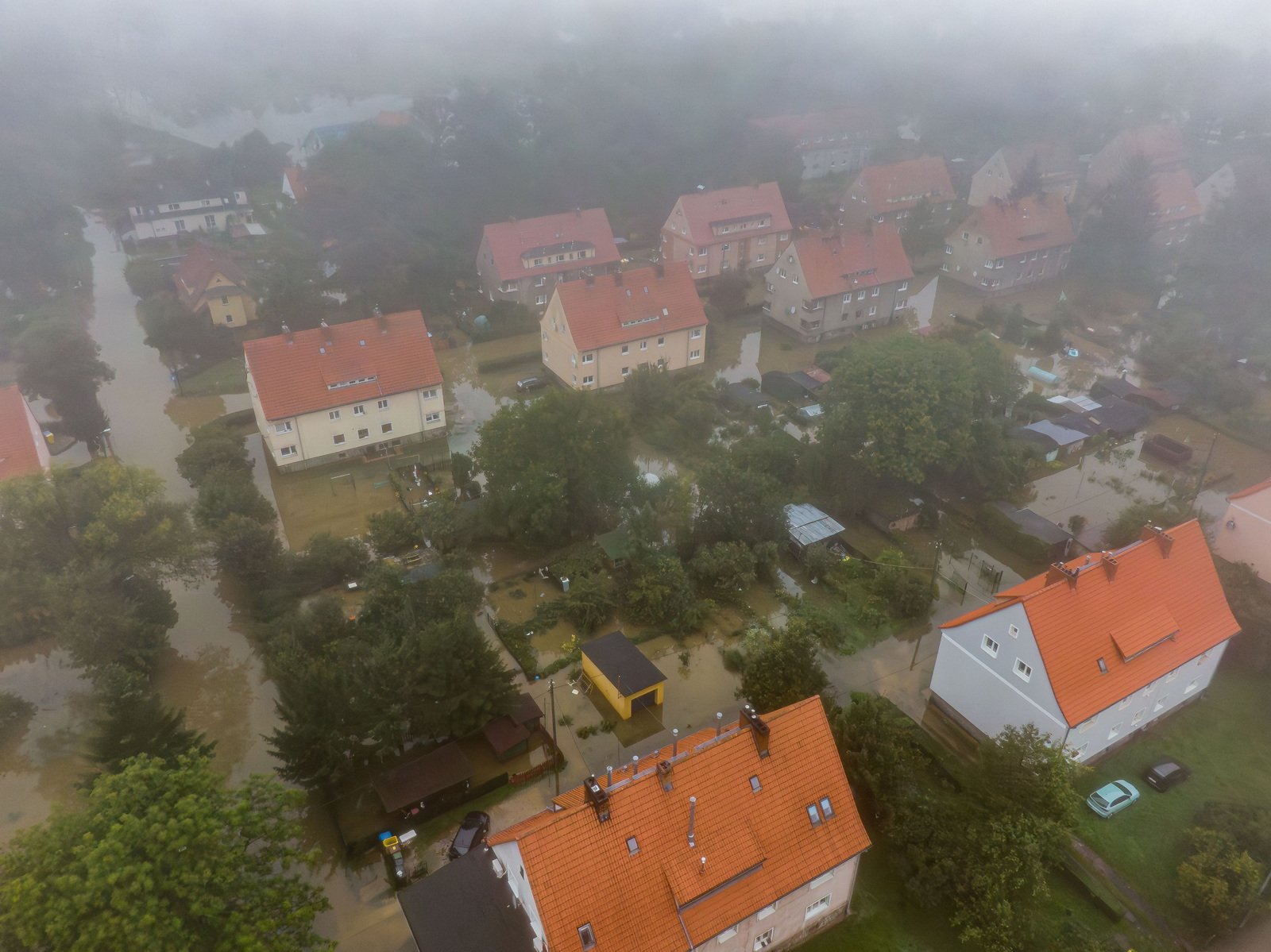 dzieci-sie-jeszcze-dugo-nie-pobawia-cieplice-z-drona-127458