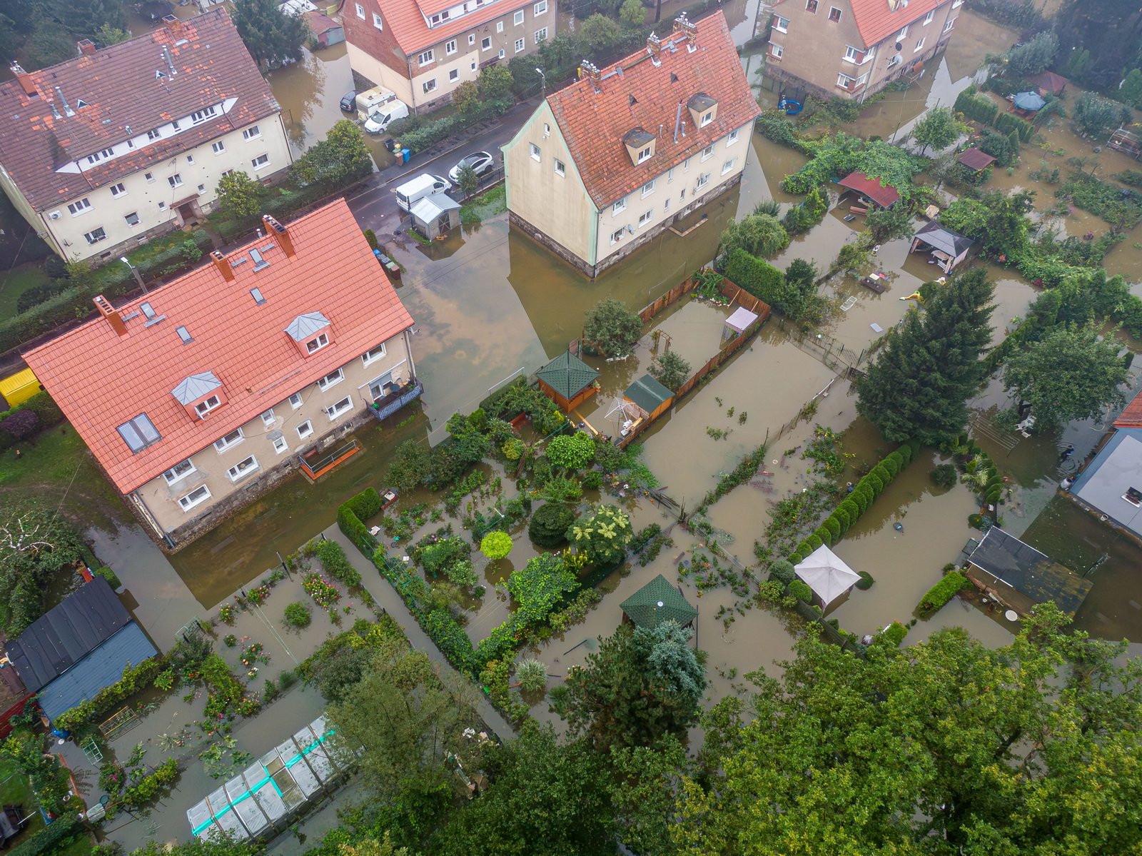 dzieci-sie-jeszcze-dugo-nie-pobawia-cieplice-z-drona-127458