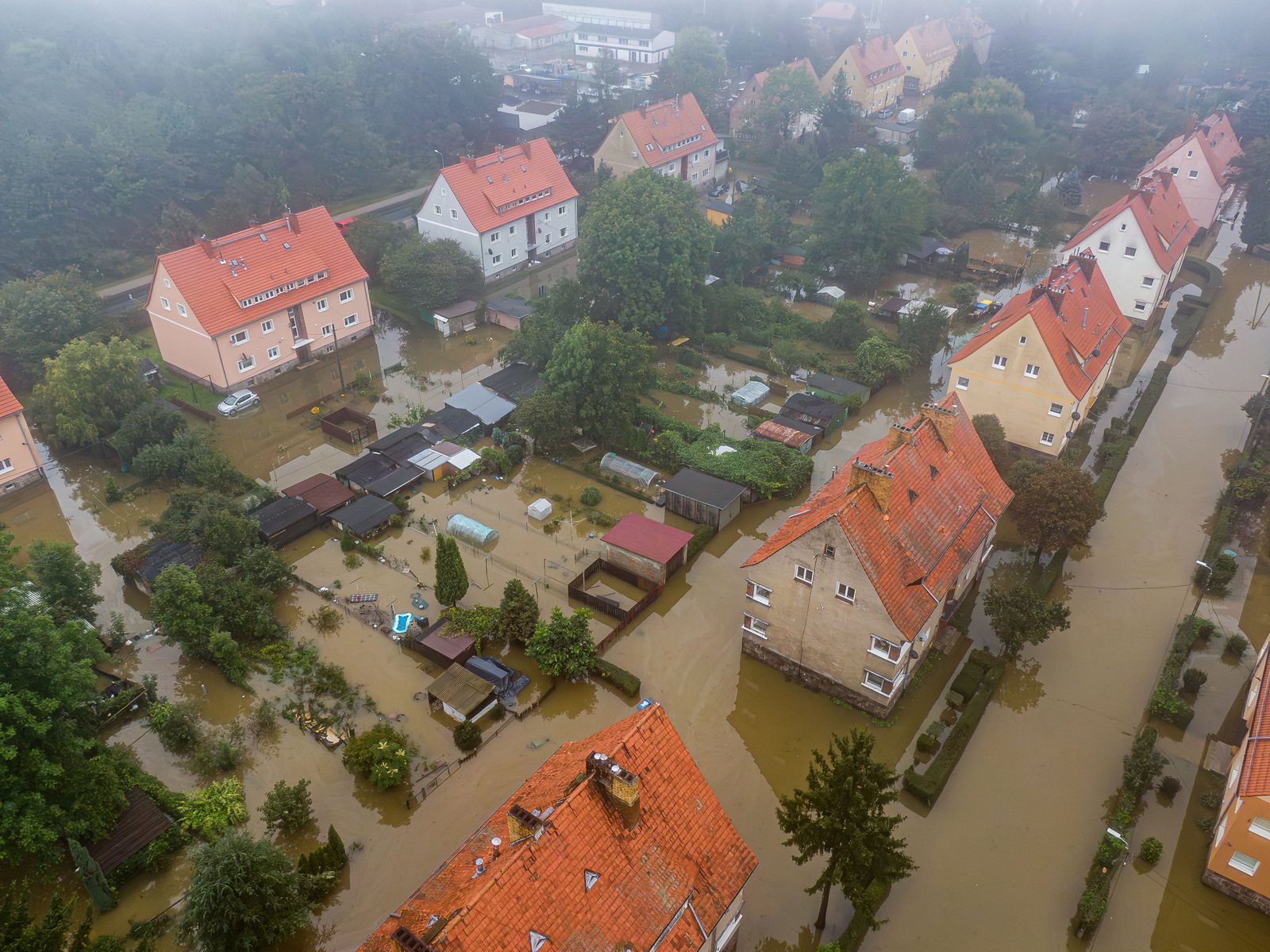 dzieci-sie-jeszcze-dugo-nie-pobawia-cieplice-z-drona-127458