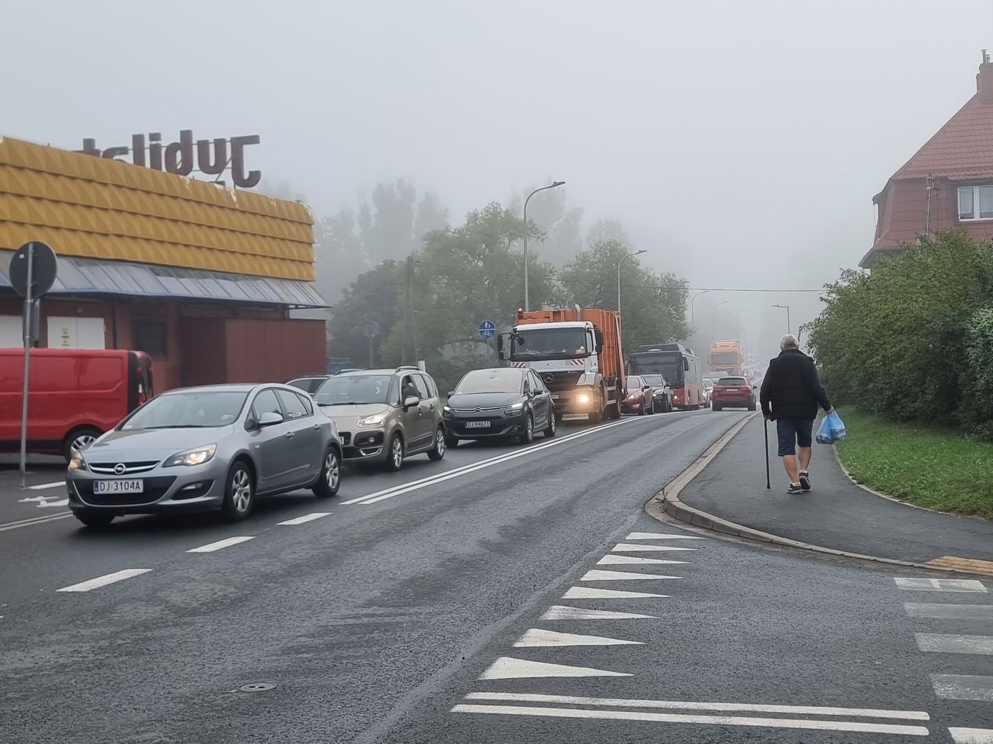 drogowy-koszmar-na-rozyckiego-i-oginskiego-127484