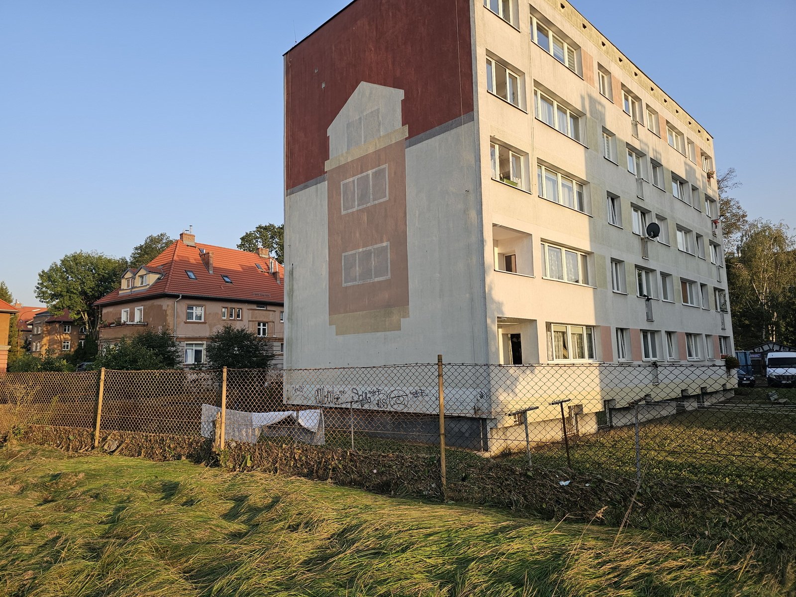 wielki-baagan-na-rodzinnej-i-os-robotniczym-127536