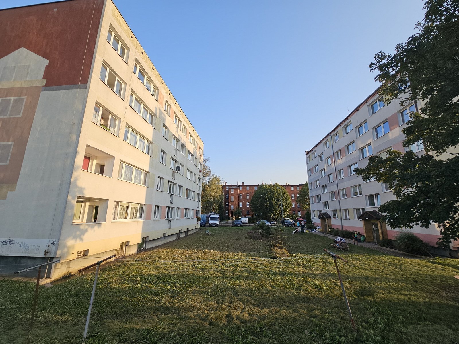 wielki-baagan-na-rodzinnej-i-os-robotniczym-127536