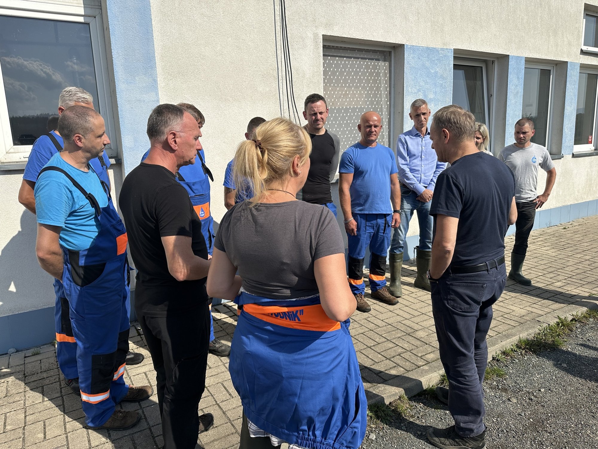 premier-podziekowa-bohaterom-z-wodnika-127537