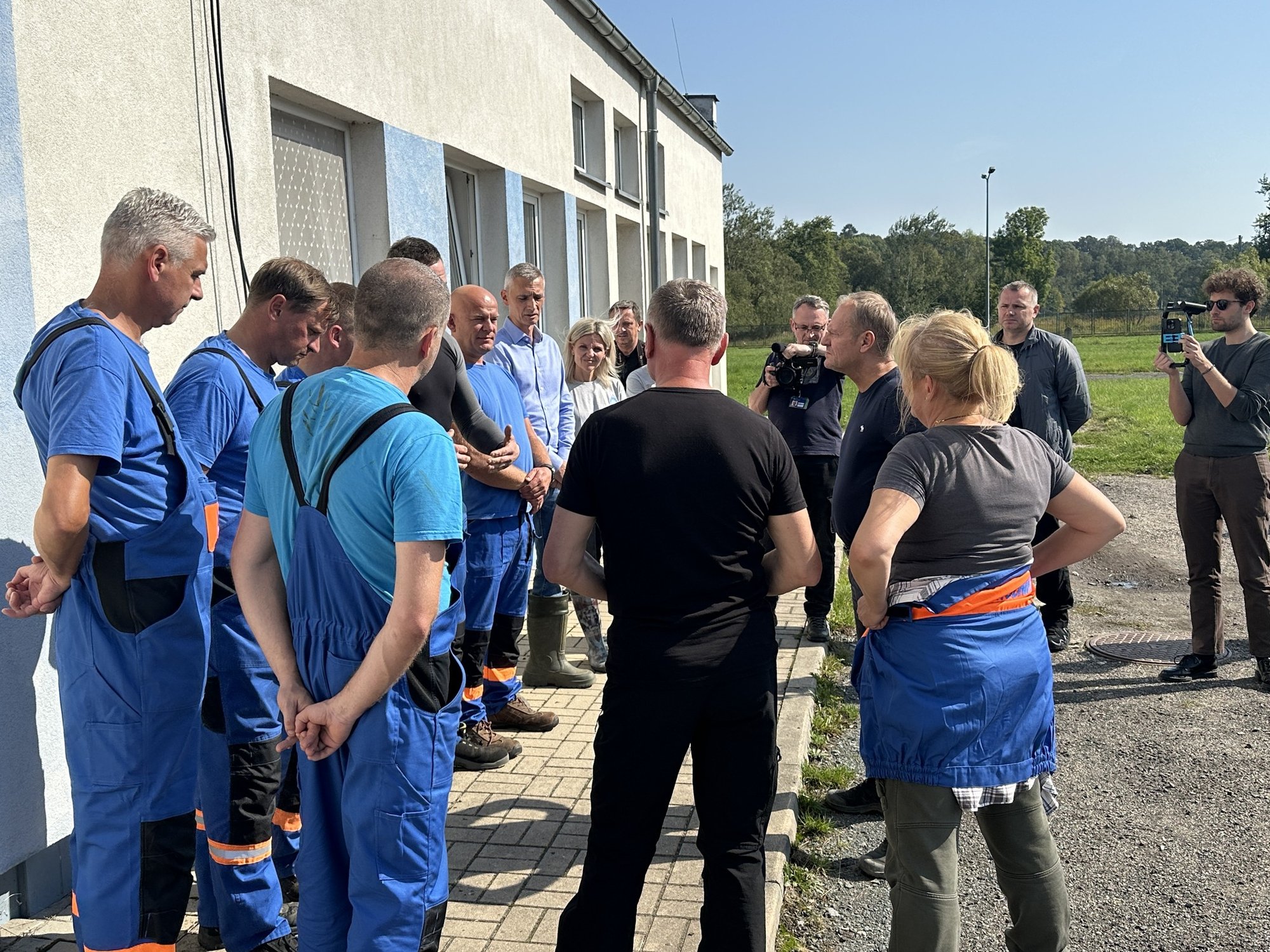 premier-podziekowa-bohaterom-z-wodnika-127537