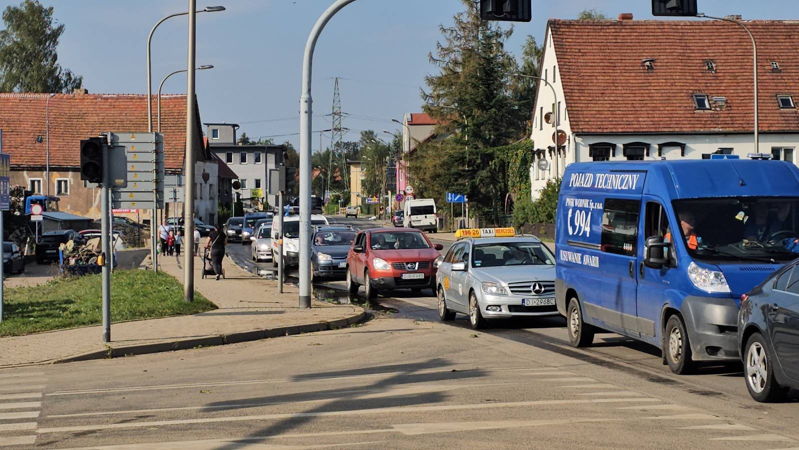miasto-wraca-do-normalnosci-korki-na-drogach-tez-127573