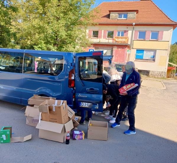 straznicy-miejscy-na-pomoc-powodzianom-127714