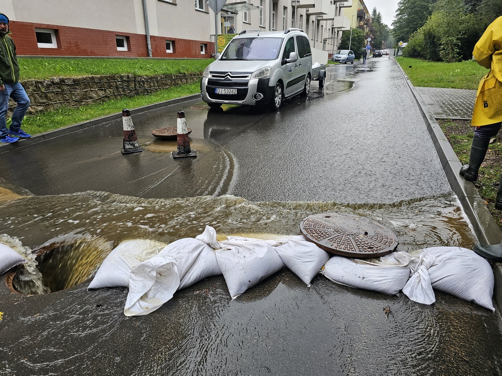 wiadukt-kolejowy-miedzy-osiedlem-na-podchorazych-a-kans-127719