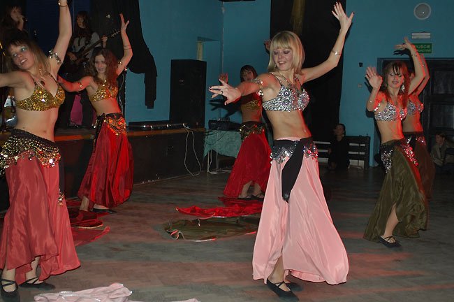 swiateczny-taniec-brzucha-w-muflonie-12772