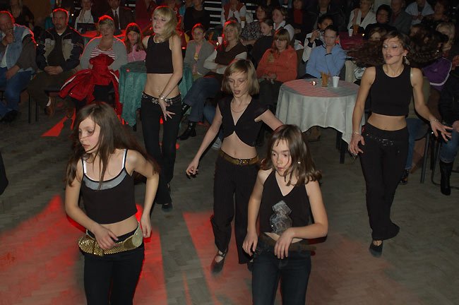 swiateczny-taniec-brzucha-w-muflonie-12772