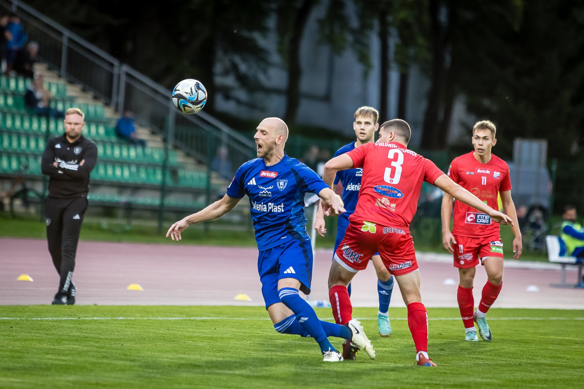 cztery-gole-i-pewny-triumf-w-urodziny-trenera-127773