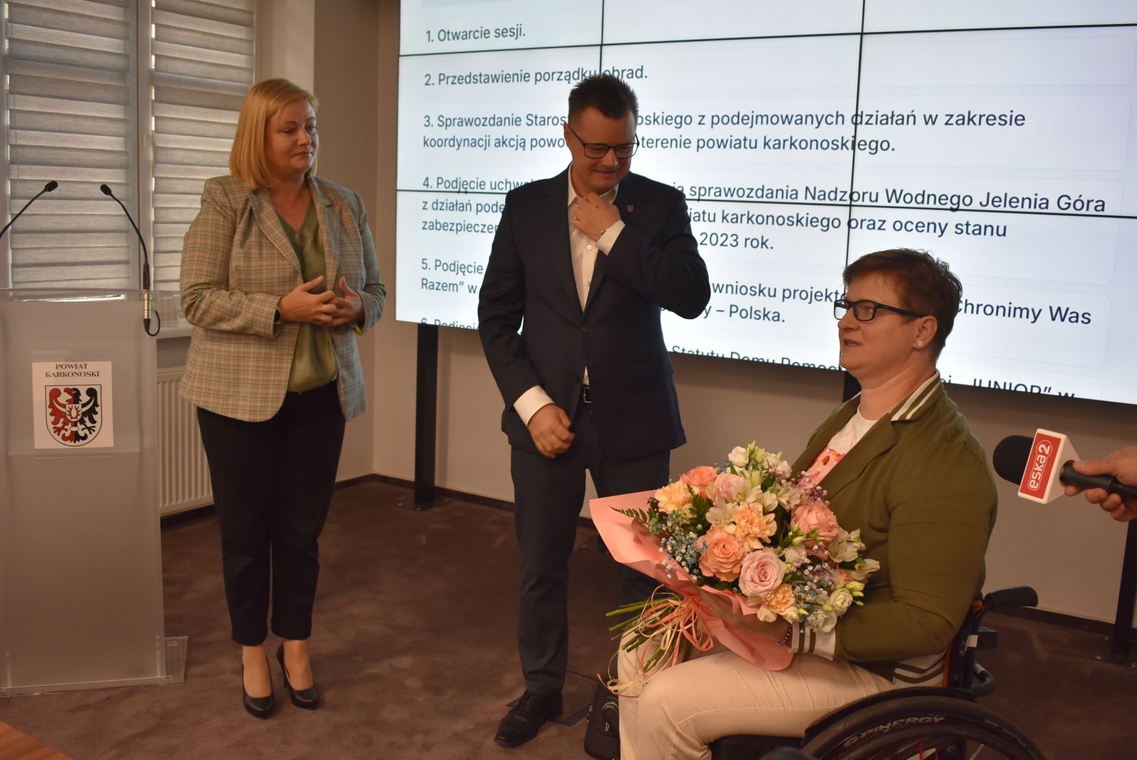 starosta-z-gratulacjami-dla-lucyny-kornobys-127792