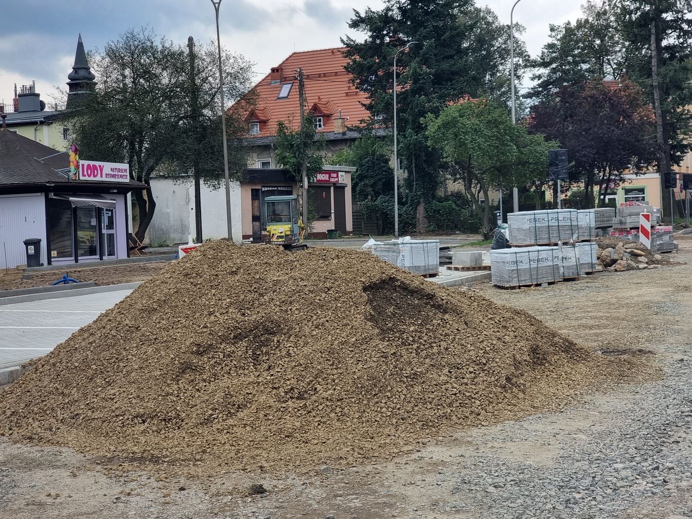 bedzie-gdzie-parkowac-w-cieplicach-127820