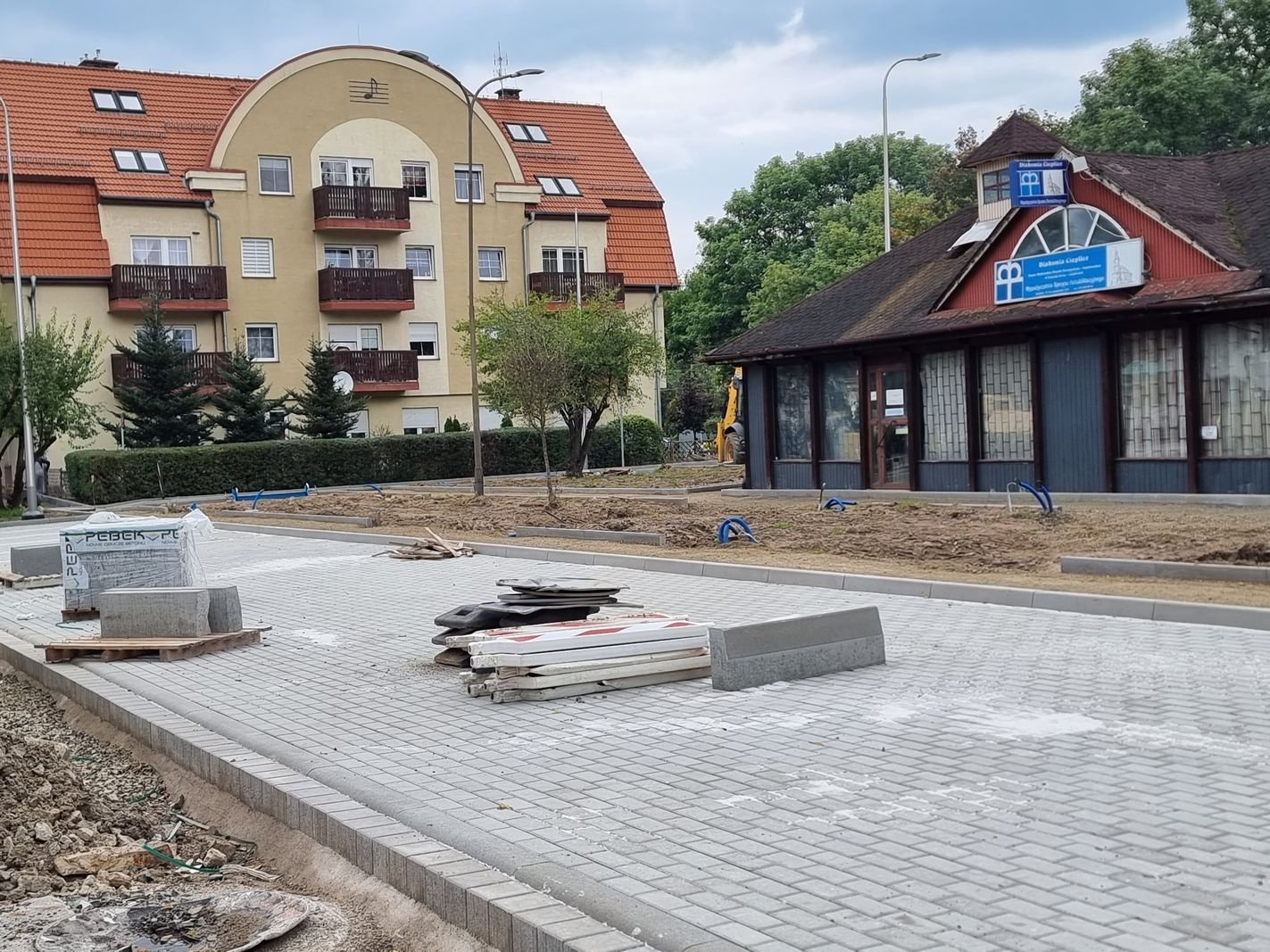 bedzie-gdzie-parkowac-w-cieplicach-127820