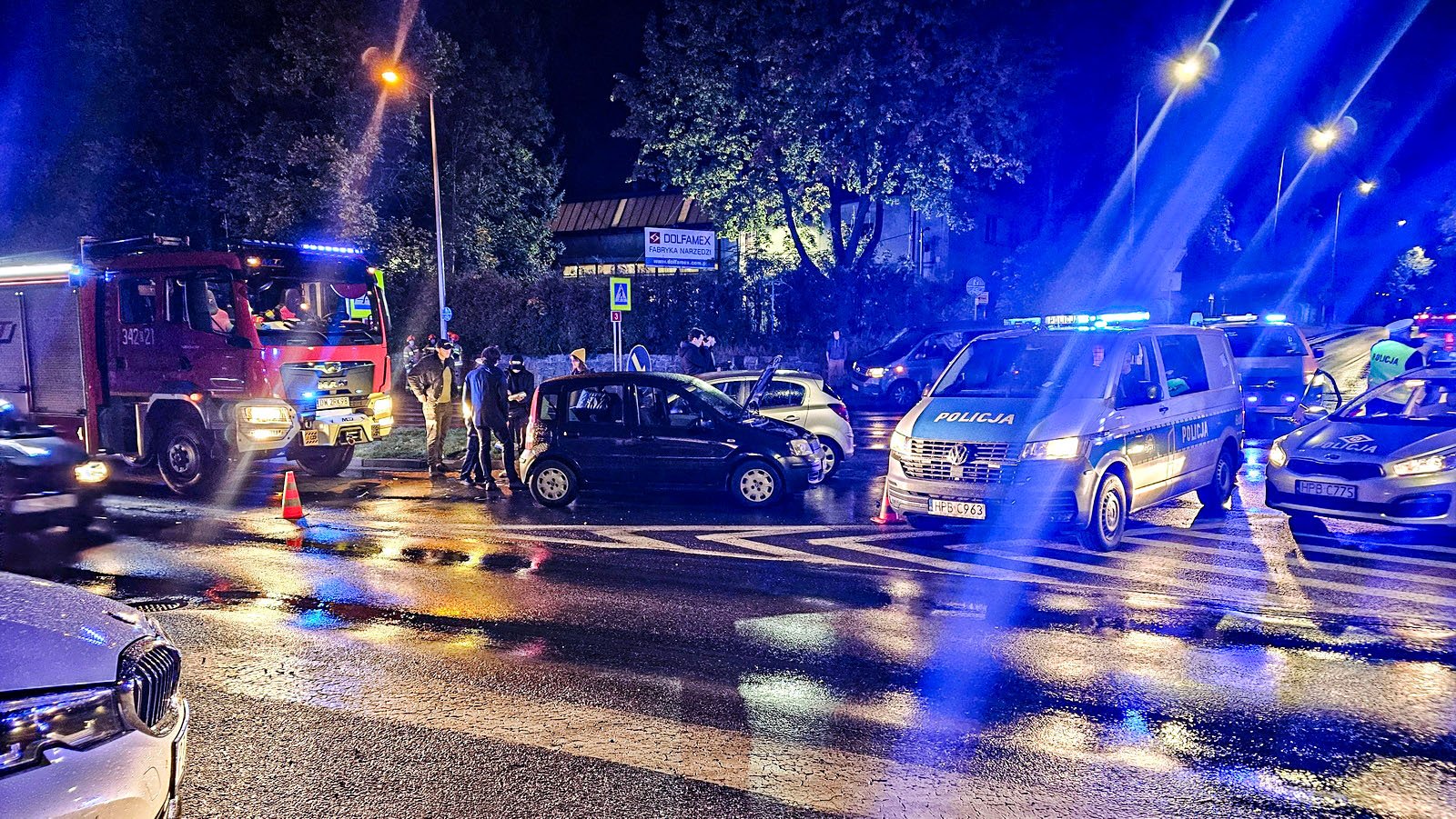 wypadek-na-sobieskiego-pijany-sprawca-wioz-dwojke-maych-dzieci-127836